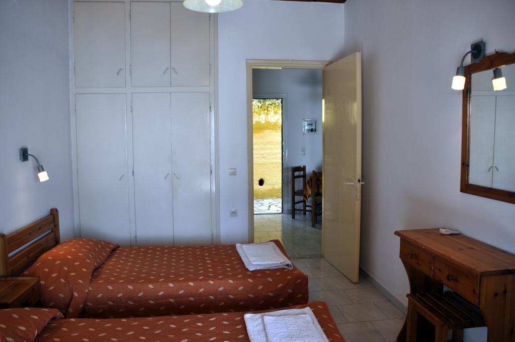 Stella'S Apartments Agios Gordios  Exterior foto